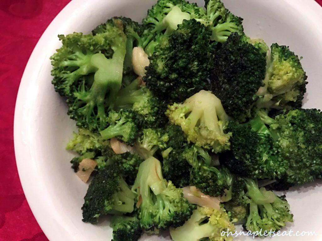 Broccoli Stir Fry with Sesame Oil and Garlic (Paleo, PlantBased) • Oh