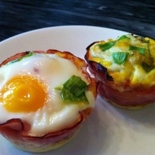 Baked Eggs in Ham Cups