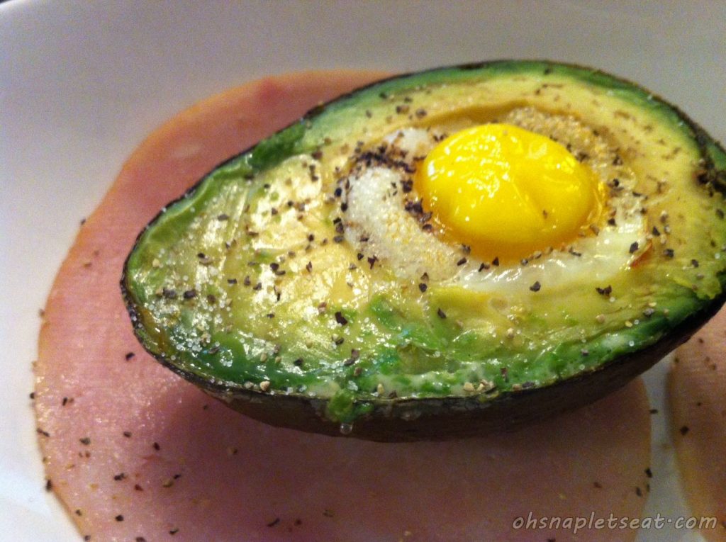egg in avocado