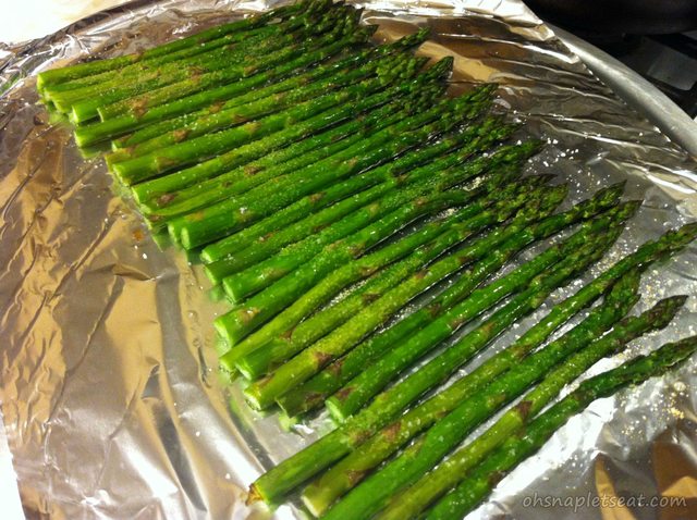 Very Healthy and Easy to make - Simple Oven Roasted Asparagus!