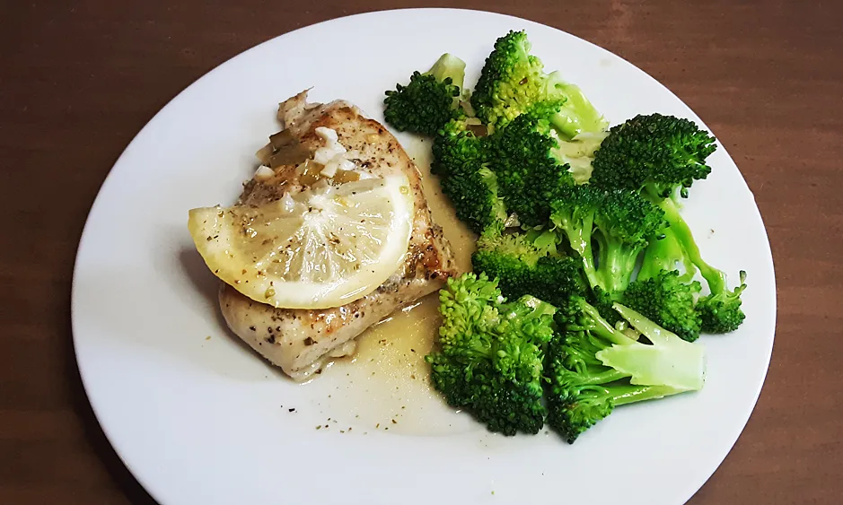 Lemon Garlic Chicken with Broccoli