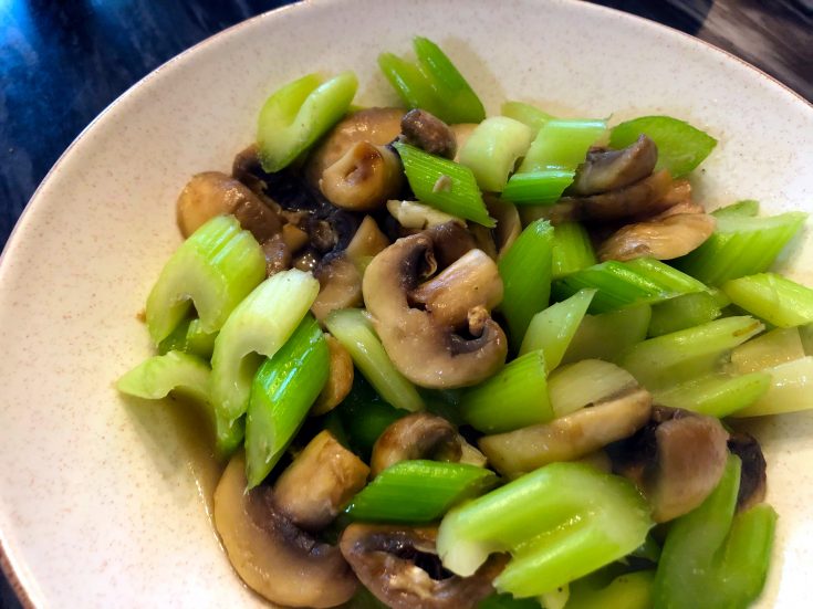 Stir Fry Celery and Mushrooms