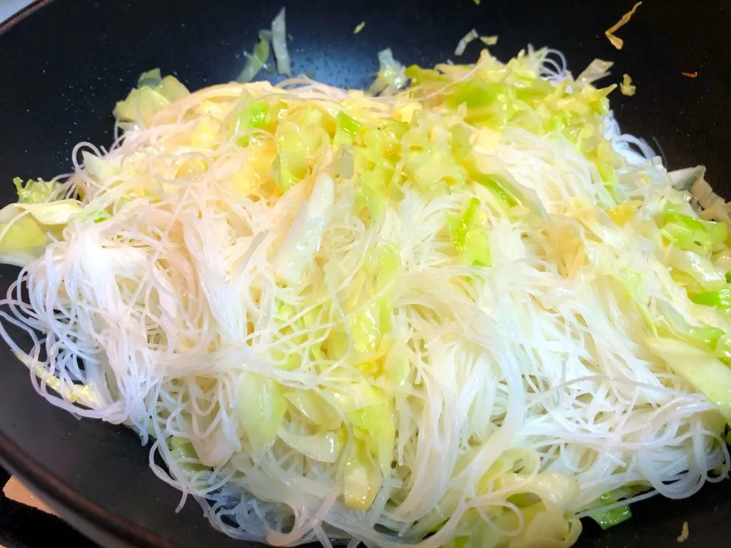 Taiwan Rice Noodles Stir Fry