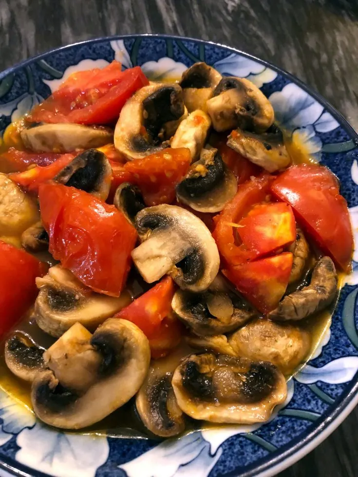 Stir Fried Mushrooms and Tomatoes