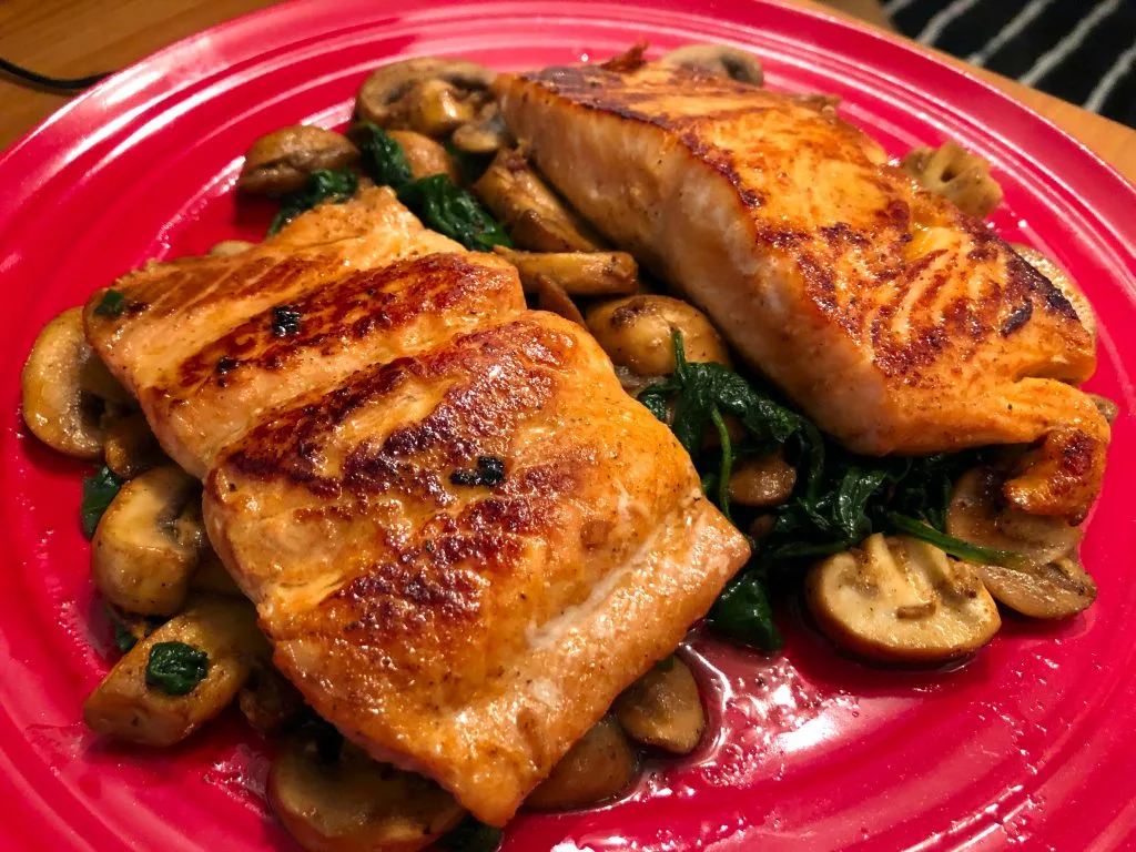 Pan Seared Salmon with Spinach and Mushrooms