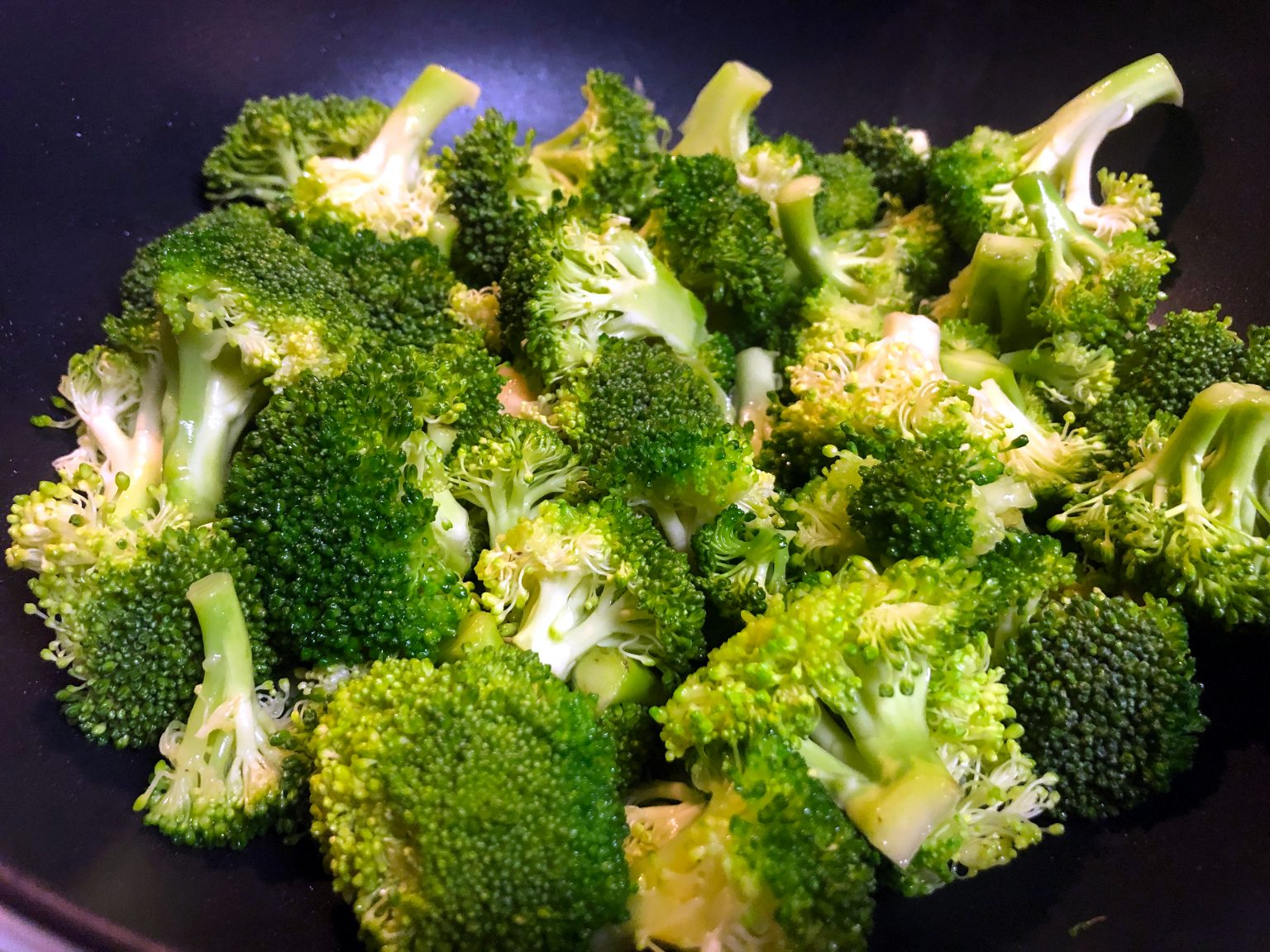 Stir Fry Broccoli with Garlic • Oh Snap! Let's Eat!