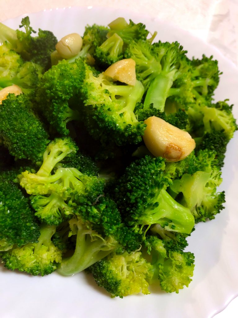 Stirred Fried Broccoli with Garlic