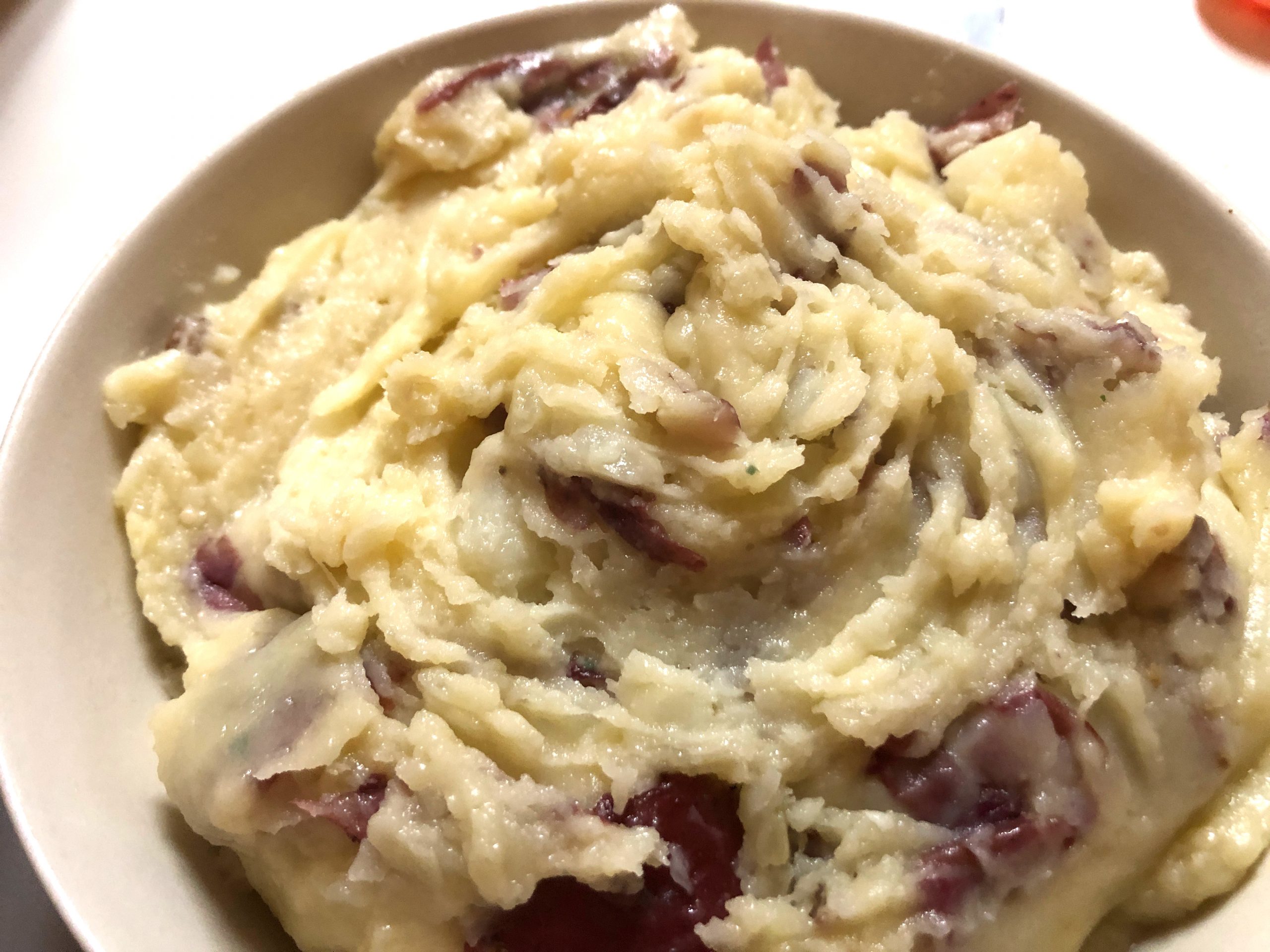 Garlic Parmesan Red Mashed Potatoes - Love to be in the Kitchen