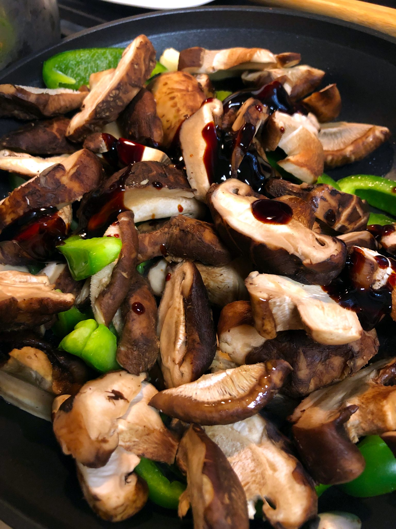 Shiitake Mushrooms Stir Fry with Peppers • Oh Snap! Let's Eat!