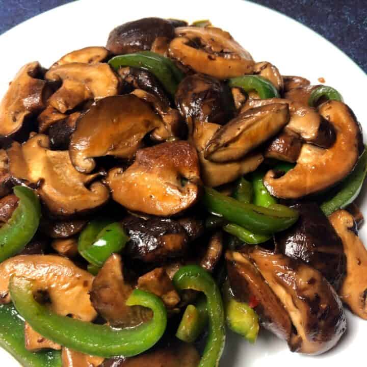 Shiitake Mushrooms Stir Fry with Peppers Recipe