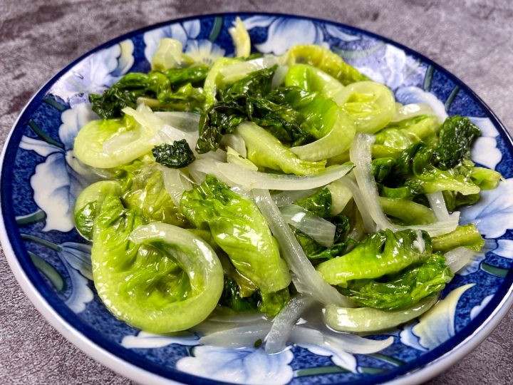 Lettuce Stir Fry with Onions
