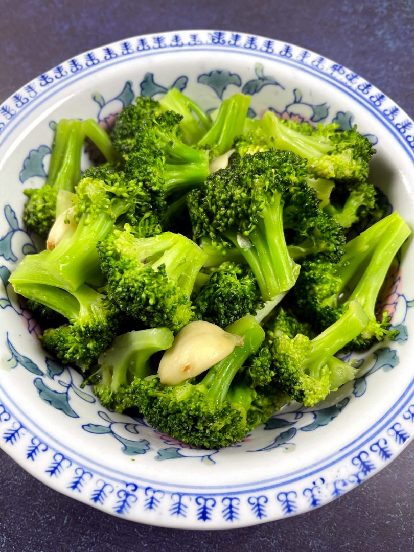 Stir Fry Broccoli with Garlic • Oh Snap! Let's Eat!