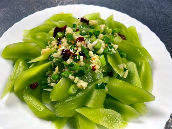 Chinese Celtuce Salad (Wosun Salad)