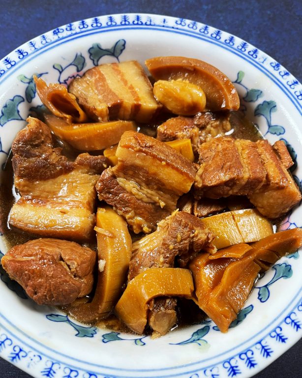 Chinese Red Braised Pork Belly (Hong Shao Rou) • Oh Snap! Let's Eat!