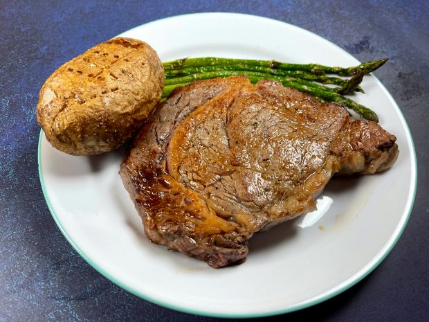 Pan Seared Steak • Oh Snap! Let's Eat!