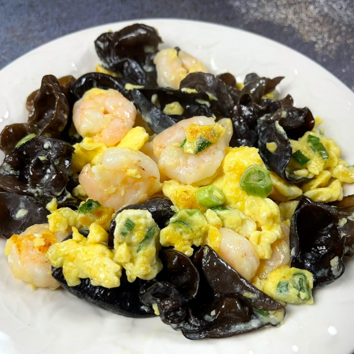 Wood Ear Mushroom Stir Fry with Shrimp and Eggs Recipe
