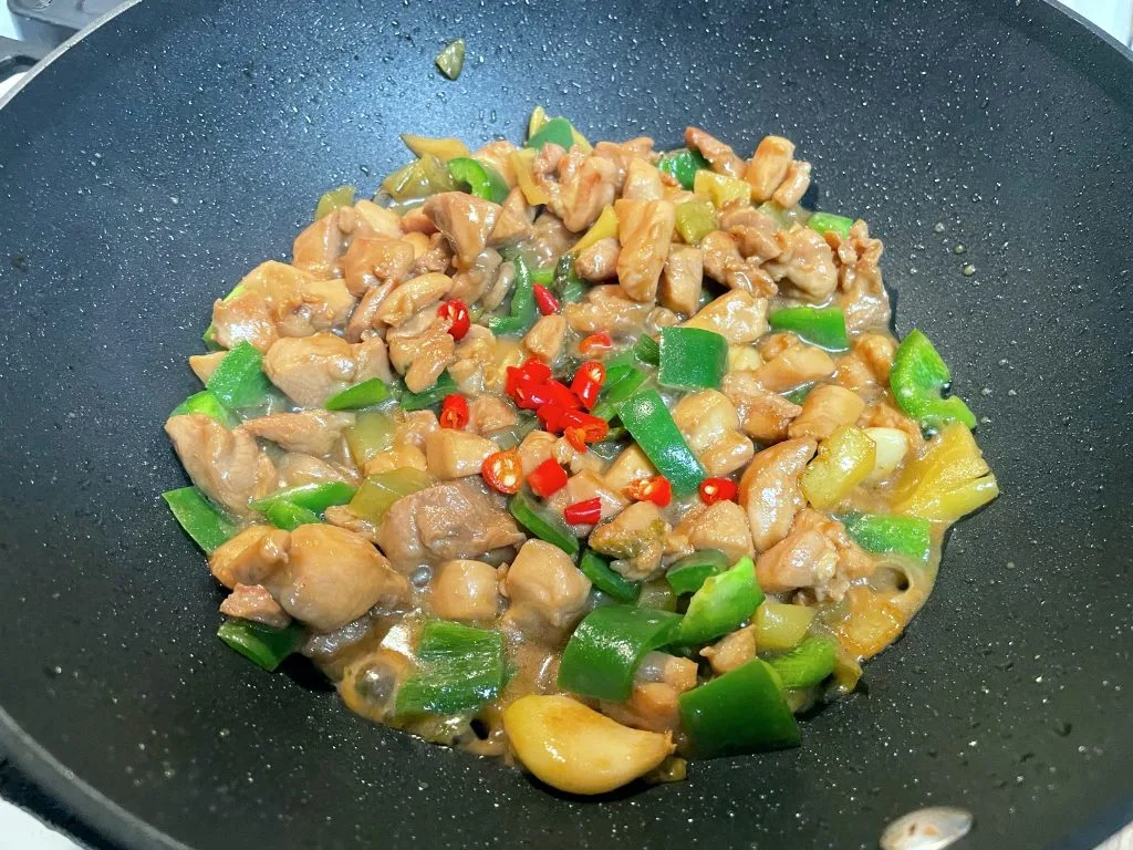 https://ohsnapletseat.com/wp-content/uploads/2023/03/6-Chinese-Chicken-with-Pickled-Mustard-Greens-Suan-Cai-1024x768.jpeg.webp