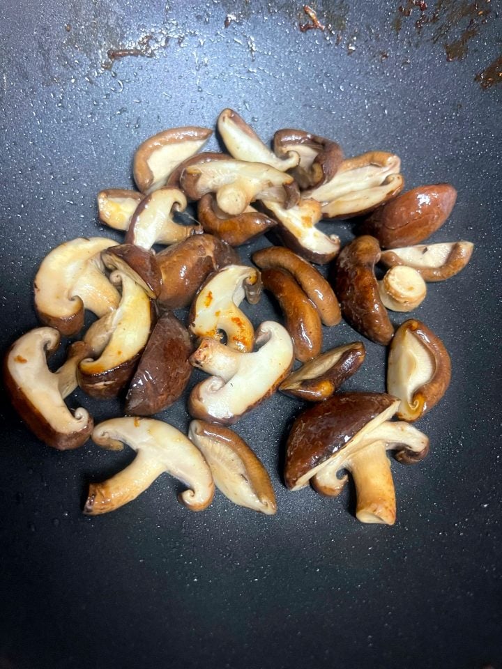Chicken Shiitake Mushrooms Stir Fry • Oh Snap! Let's Eat!