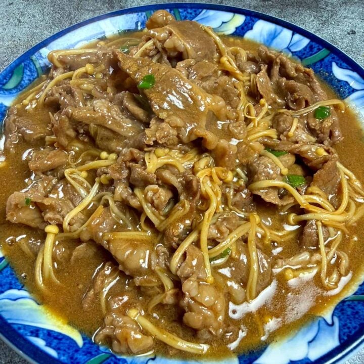 Beef Enoki Mushroom Stir Fry